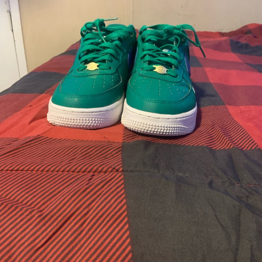 Nike Air Force 1 malachite made to honor Nikes 40th anniversary